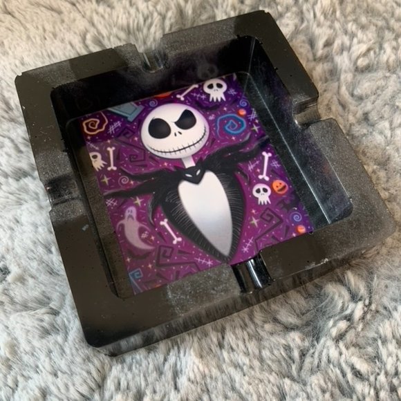 Nightmare Before Christmas Ashtray - Picture 4 of 5